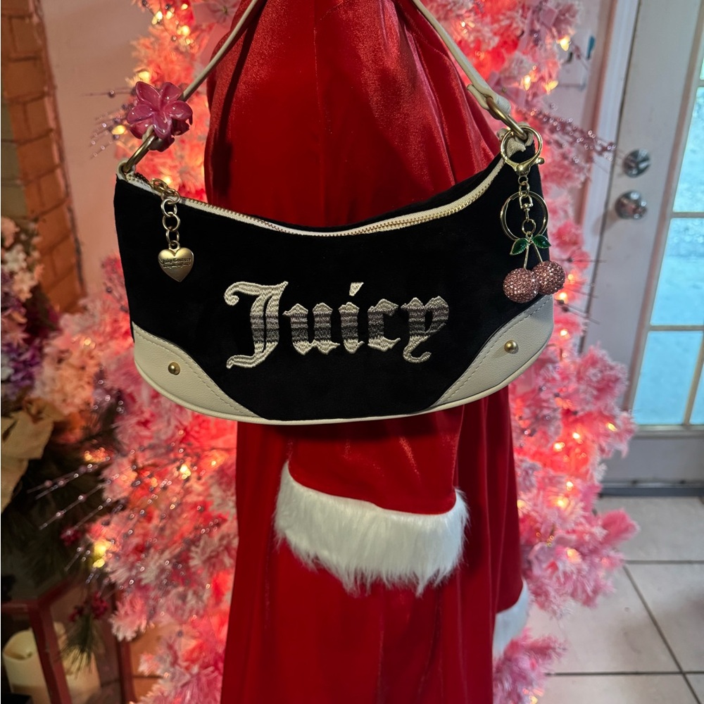 Juicy Couture Black and Cream Shoulder Bag